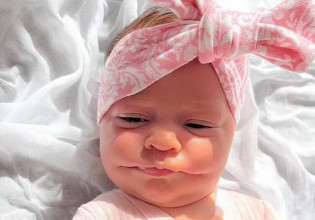 Αυστραλία: Κοριτσάκι γεννήθηκε με «μόνιμο χαμόγελο» λόγω σπάνιας πάθησης