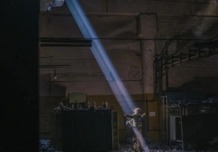 Πόλεμος στην Ουκρανία: Εικόνες κόλασης και απόλυτης καταστροφής μέσα από το Azovstal