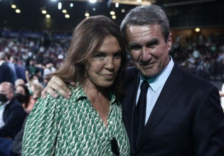 Η Βάνα Μπάρμπα με καταπράσινο φόρεμα στο Συνέδριο του ΠΑΣΟΚ