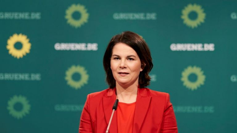 Ουκρανία: Ταξιδεύει στο Κίεβο η Γερμανίδα υπουργός Εξωτερικών, Αναλένα Μπέρμποκ