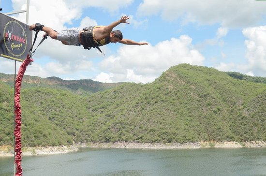 Αργεντινή: Πήδηξε από τα 40 μέτρα με bungee jumping, αλλά το σχοινί δεν ήταν δεμένο