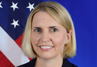 Ουκρανία: Η Μπρίτζετ Μπρινκ διορίστηκε δια βοής από τη Γερουσία πρεσβεύτρια των ΗΠΑ στο Κίεβο