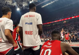 Η αντίδραση του πάγκου του Ολυμπιακού στο buzzer beater του Μίτσιτς