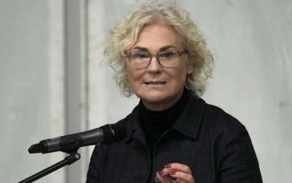 Γερμανία: Επίθεση στην υπουργό Αμυνας για τα ταξίδια του γιου της με κυβερνητικά αεροσκάφη