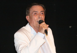 Δάκης: Συντετριμμένοι οι καλλιτέχνες τον αποχαιρετούν – «Η σκηνή και το χειροκρότημα ήταν η ζωή του»