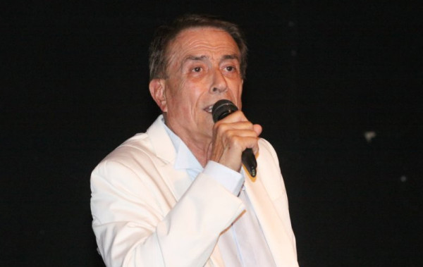 Δάκης: Συντετριμμένοι οι καλλιτέχνες τον αποχαιρετούν – «Η σκηνή και το χειροκρότημα ήταν η ζωή του»