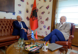 Στα Τίρανα ο Δένδιας: Η συμφωνία με την Αλβανία για την ΑΟΖ είναι ο τρόπος επίλυσης των διαφορών