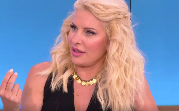 Ελένη Μενεγάκη: Έτσι αντέδρασε με την εγκυμοσύνη της Λάουρα Νάργες