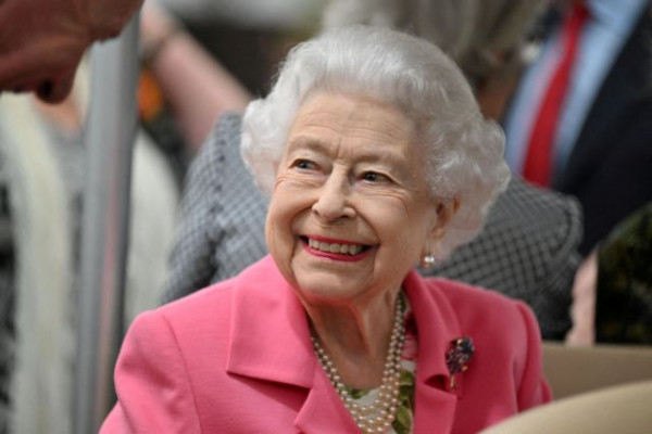 Βρετανία: Προετοιμασίες για τους 4ήμερους επετειακούς εορτασμούς των 70 χρόνων της Βασίλισσας Ελισάβετ στο θρόνο