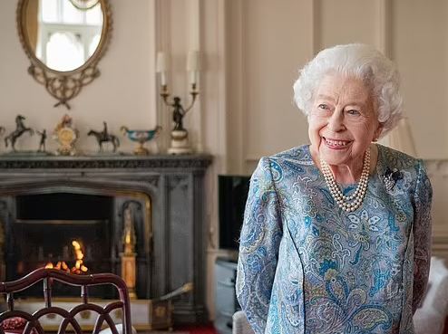 Βρετανία: Επιστρέφουν οι δεξιώσεις στους βασιλικούς κήπους αλλά χωρίς την βασίλισσα Ελισάβετ