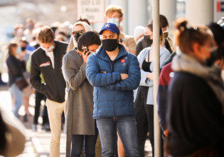 Κοροναϊός: Ο αριθμός των θανάτων στην Ευρώπη ξεπέρασε τα 2 εκατομμύρια