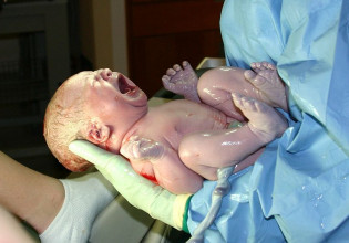 ΗΠΑ: Αυξήθηκαν οι γεννήσεις το 2021 για πρώτη φορά σε επτά χρόνια