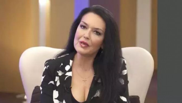 Ελένη Φιλίνη: «Γνωστός δημοσιογράφος μου είπε να πάω στο ξενοδοχείο του, αλλιώς να μην πάω για δουλειά το βράδυ»