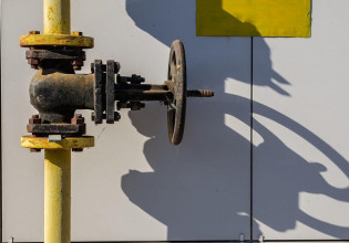 Reuters: Η ΕΕ κοντά σε συμφωνία για το 6ο πακέτο κυρώσεων κατά της Ρωσίας – Εξαιρεί από το εμπάργκο τις παραδόσεις από αγωγούς