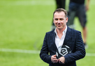 ΑΕΚ: Μένει στην Αθήνα και τα… λέει με Αλμέιδα ο Κουχάρσκι