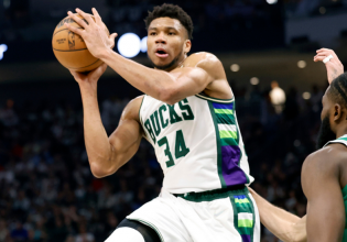 Μιλγουόκι Μπακς – Μπόστον Σέλτικς 103-101: Μυθικός Αντετοκούνμπο και 2-1 τα «ελάφια»