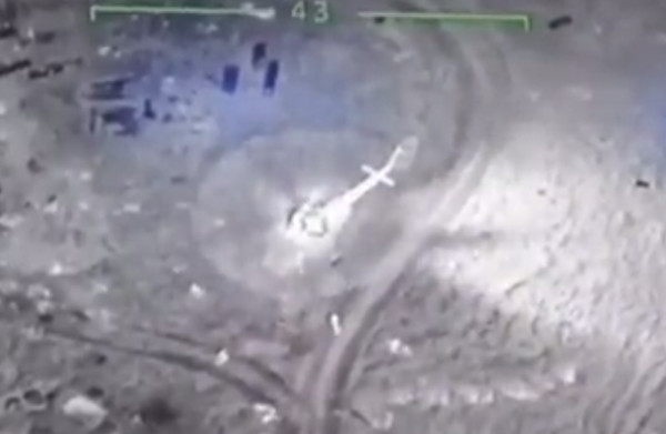 Ουκρανία: Κυκλοφόρησε βίντεο με την καταστροφή ρωσικού ελικοπτέρου κοντά στο Φιδονήσι