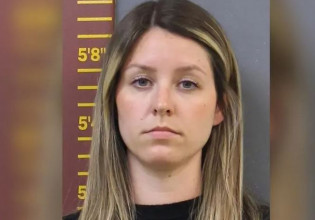 ΗΠΑ: Καθηγήτρια έκανε σεξ με ανήλικη μαθήτρια – Την «κάρφωσε» ο άνδρας της στις Αρχές