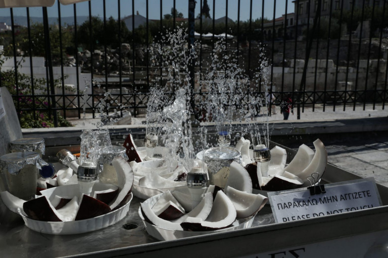 Καιρός: Έρχονται «37άρια» – Ζέστη, υγρασία και θολή ατμόσφαιρα