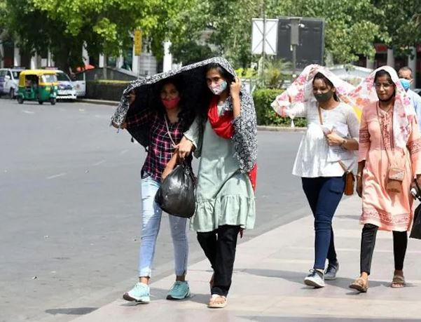 Ινδία: Τους 49,2 βαθμούς Κελσίου άγγιξε ο υδράργυρος – 24 νεκροί από θερμοπληξία από τα τέλη Μαρτίου