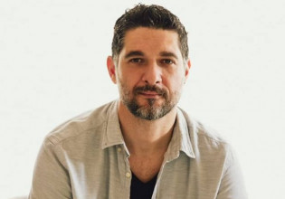 Πάνος Ιωαννίδης: Η επιθυμία του να γίνει πατέρας και η γυναίκα που έκανε το όνειρό του πραγματικότητα