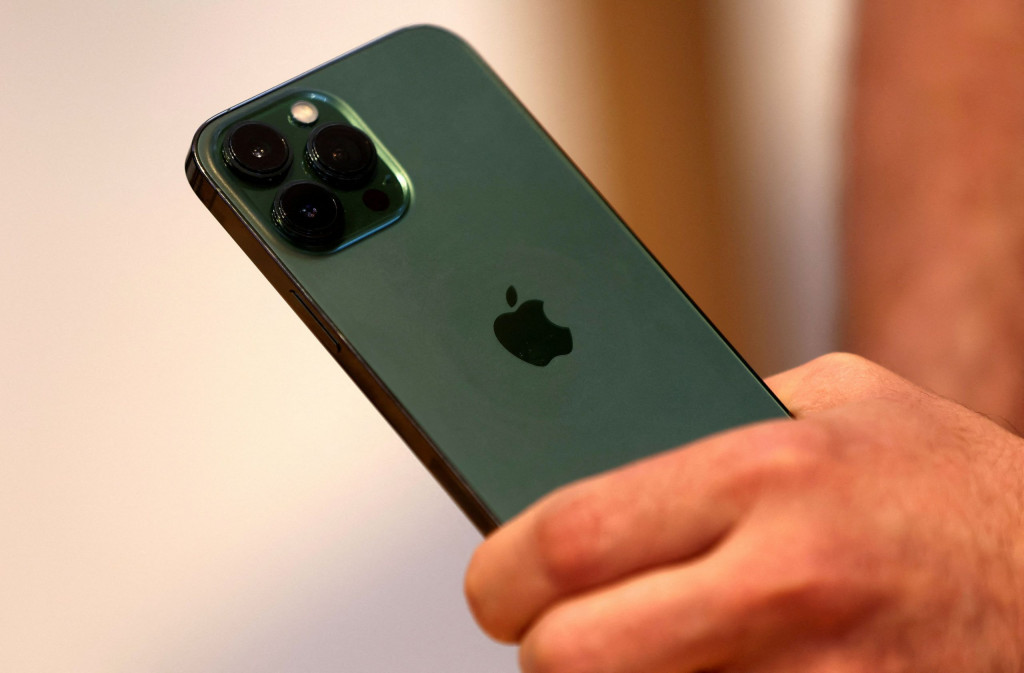 iPhone: H Apple πασχίζει να κρατήσει σταθερή την παραγωγή