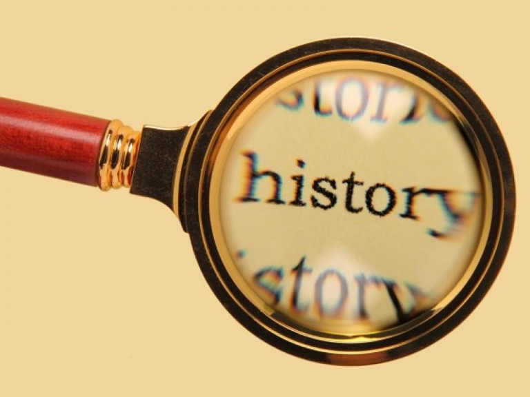 Στη σωστή πλευρά της Ιστορίας