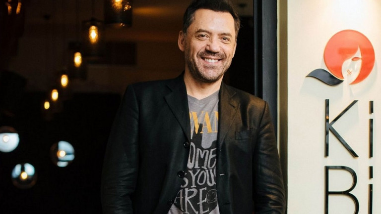 Θάνος Καλλίρης: Όταν έσωσε την Αγγελική Νικολούλη από πνιγμό