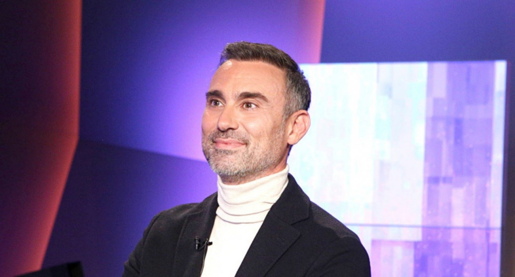 Γιώργος Καπουτζίδης: Αποθέωση στο Twitter για την «καλή αδελφή»