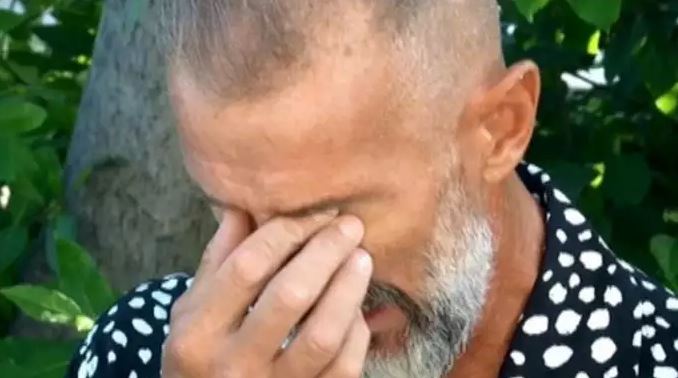 Τάκης Καραγκούνιας: Έβαλε τα κλάματα στον «αέρα» για τον χαμό του πατέρα του