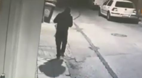 Κατερίνη: Έκλεψε κατάστημα με οπτικά και επέστρεψε μετά από μισή ώρα για να πάρει το σφυρί που ξέχασε