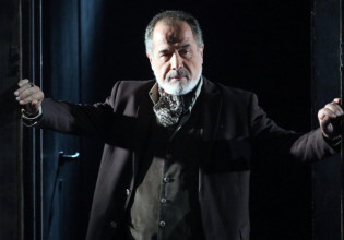 Θοδωρής Κατσαφάδος: «Ήμουν παρών όταν έφυγε από τη ζωή η σύζυγός μου – Μου λείπει η παρουσία της»