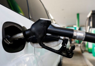 Βενζίνη: Πάνε στη Βουλγαρία για να φουλάρουν τα ρεζερβουάρ τους οι Έλληνες – Ατελείωτες ουρές στα σύνορα