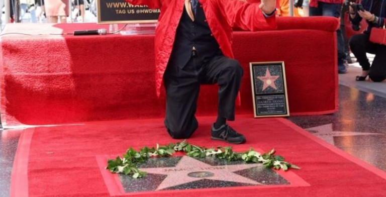 Επιτέλους δικαίωση: Πήρε αστέρι στη Λεωφόρο της Δόξας μετά από 60 χρόνια καριέρας