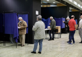 ΚΙΝΑΛ: Το διακύβευμα της σημερινής κάλπης και το «στοίχημα» του Νίκου Ανδρουλάκη