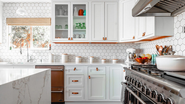 Αν έχεις αυτά τα τρία πράγματα στην κουζίνα σου να τα πετάξεις αμέσως