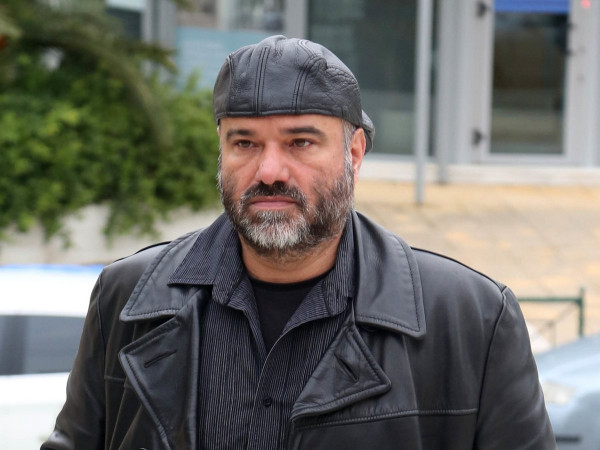 Κώστας Κωστόπουλος: Νέα καταγγελία για σεξουαλική παρενόχληση – «Μού ρίχτηκε μέσα στο αυτοκίνητο»