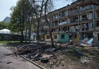 Ρωσία: Εκκενώστε Κραματόρσκ και Σλοβιάνσκ από αμάχους – Τους χρησιμοποιούν σαν ανθρώπινη ασπίδα