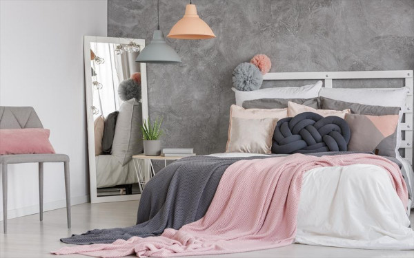 Ιδέες για να μετατρέψετε την κρεββατοκάμαρα σας σε χαλαρωτικό δωμάτιο