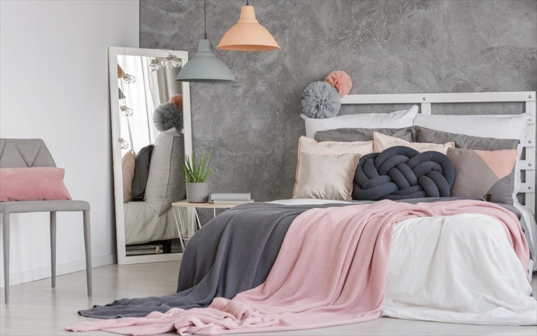 Ιδέες για να μετατρέψετε την κρεββατοκάμαρα σας σε χαλαρωτικό δωμάτιο