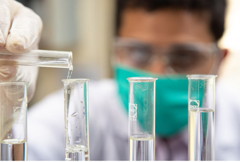 Ευλογιά των πιθήκων: Κίνα κατηγορεί ΗΠΑ για διαρροή του ιού