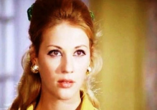 Ζωή Λάσκαρη: Η αλήθεια για την καταγωγή της και το πραγματικό της επίθετο