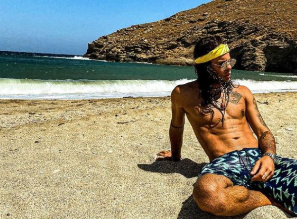 Άγγελος Λάτσιος: H τολμηρή αλλαγή στην εμφάνισή του – Το επικό σχόλιο της Μενεγάκη