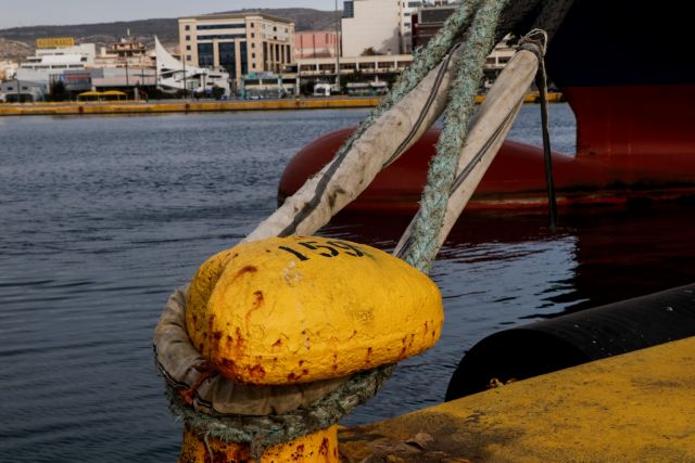 Πειραιάς: Ποινή ενός έτους με τριετή αναστολή στη μητέρα της 5χρονης που έπεσε στο λιμάνι