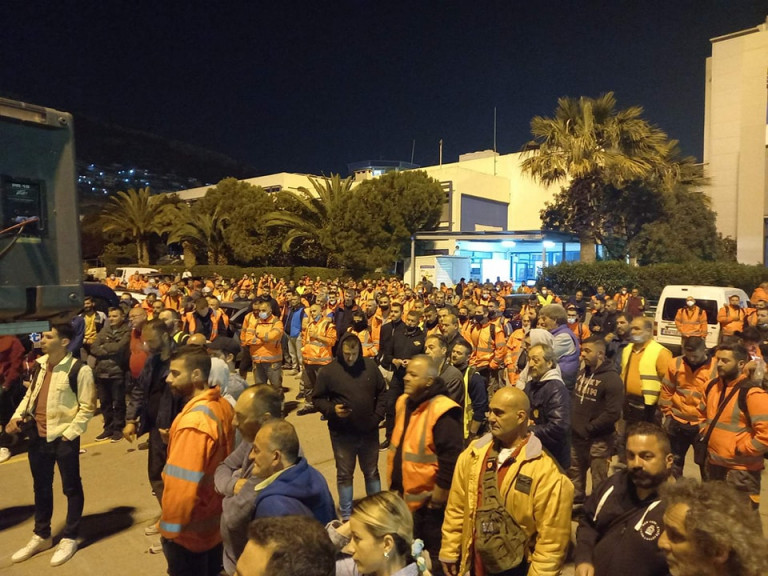 Λιμενεργάτες Cosco: Υπέγραψαν νέα σύμβαση – Έπιασαν τόπο οι πολύμηνοι αγώνες τους