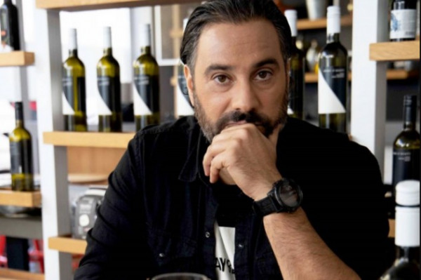 Γιάννης Λουκάκος: Βαρύ πένθος για τον σεφ – Τα συγκινητικά λόγια για τον θάνατο του πατέρα του