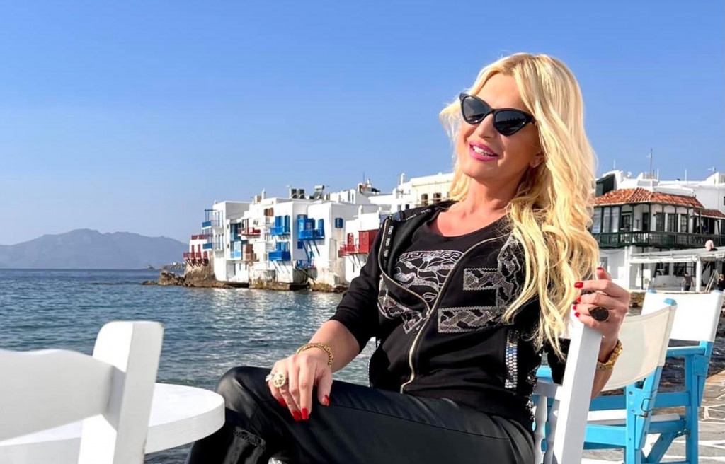 Μαρίνα Πατούλη: Ανάρτηση όλο νόημα από τη Μύκονο