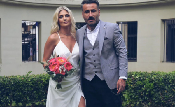 Γιώργος Μαυρίδης – Κρίστη Καθάργια: Παντρεύτηκαν στη Θεσσαλονίκη – Οι πρώτες εικόνες από τον γάμο τους