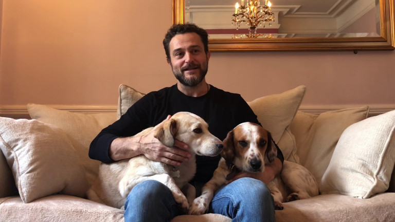 Γιώργος Καραμίχος: «Με έχουν φτύσει δύο φορές στον δρόμο – Έχω φάει πολύ βρισίδι»