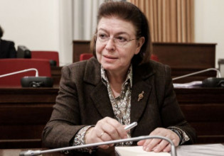 Μενδώνη για γλυπτά Παρθενώνα: Διά της διπλωματικής οδού θα αναζητηθούν οι ημερομηνίες συνομιλιών με τη Βρετανία